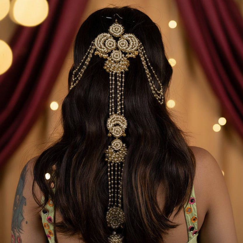 Pearl embellished hair accessory