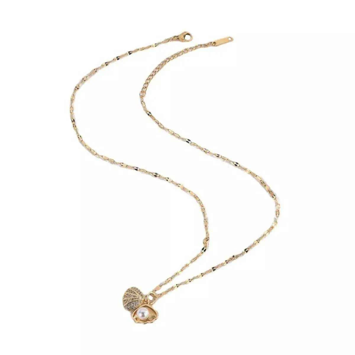 18K Gold-Plated Pearl Shell Necklace