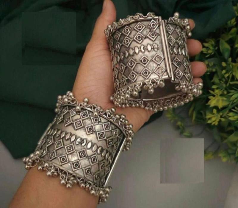 Vastrabhushan Silver Plated Ghungroo Antique Kada Bangles Silver