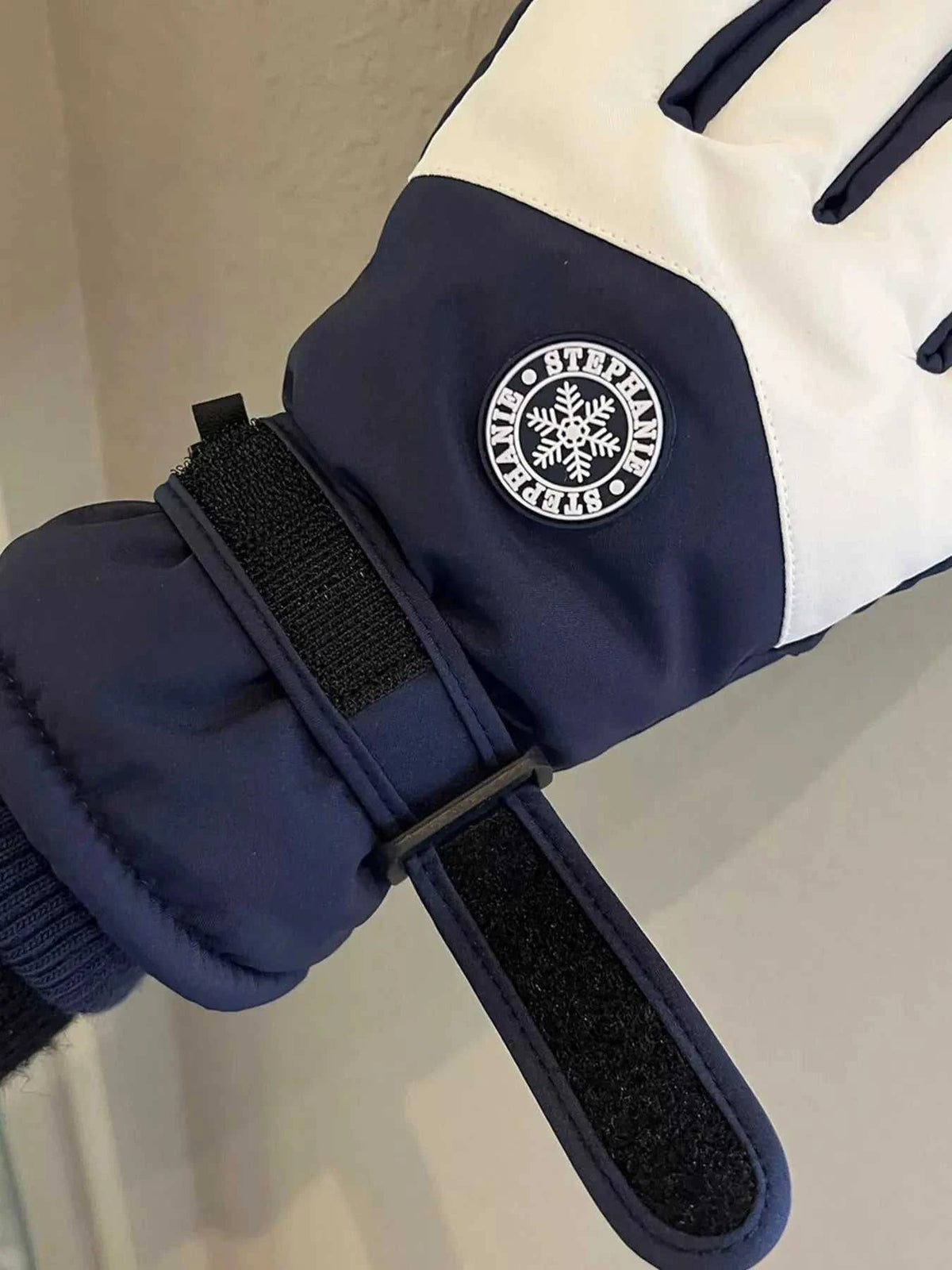 Waterproof Color Block Gloves