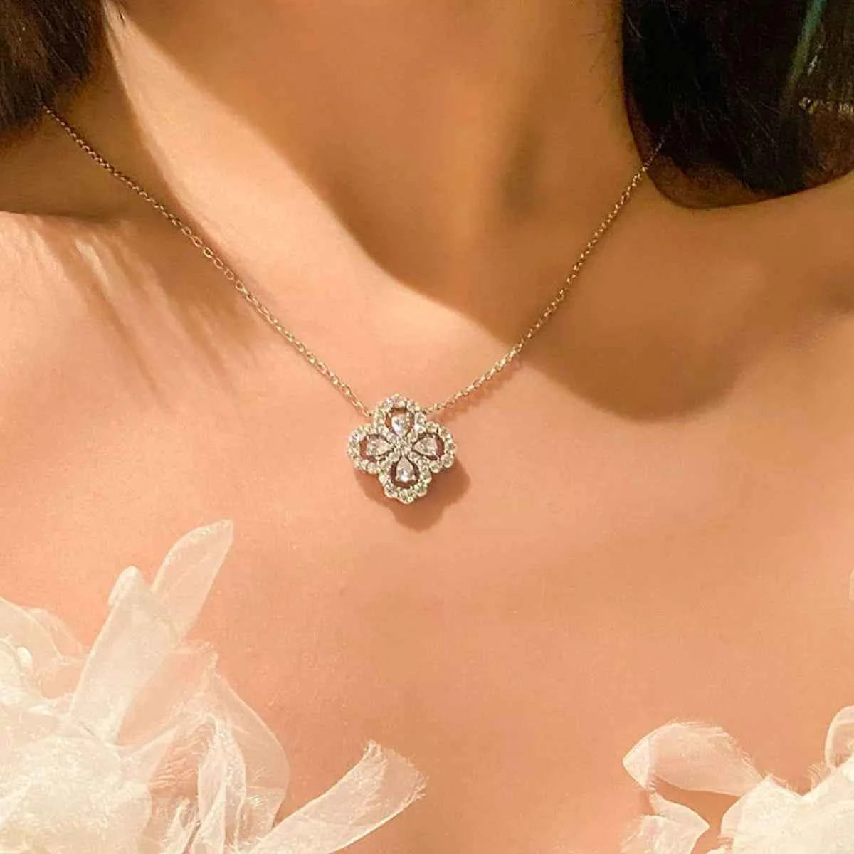 Moissanite 925 Sterling Silver Clover Pendant Necklace