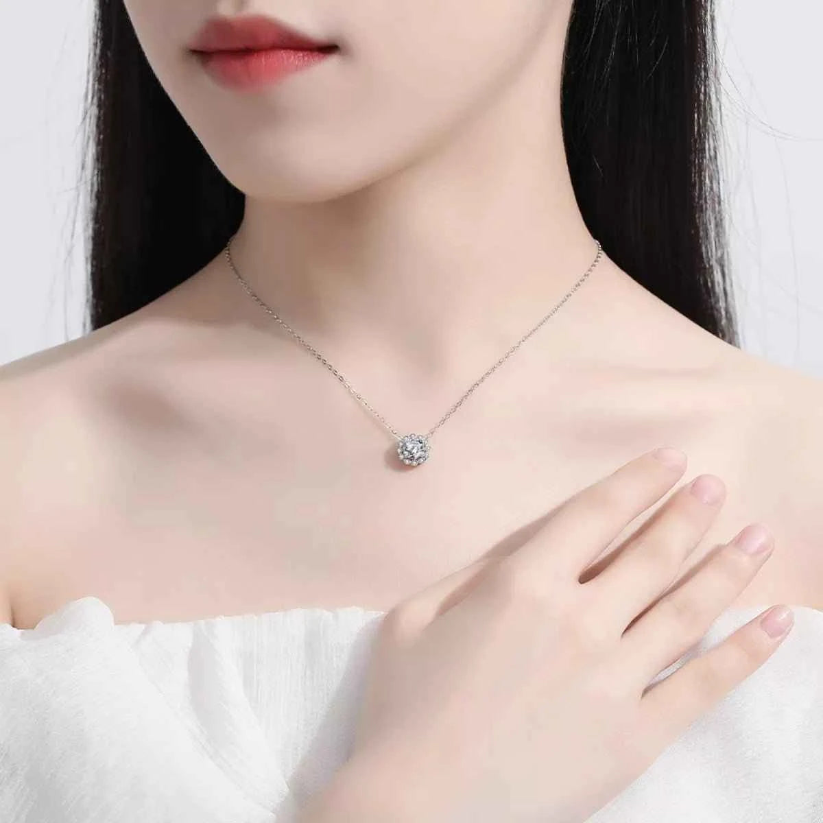 1 Carat Moissanite 925 Sterling Silver Flower Necklace