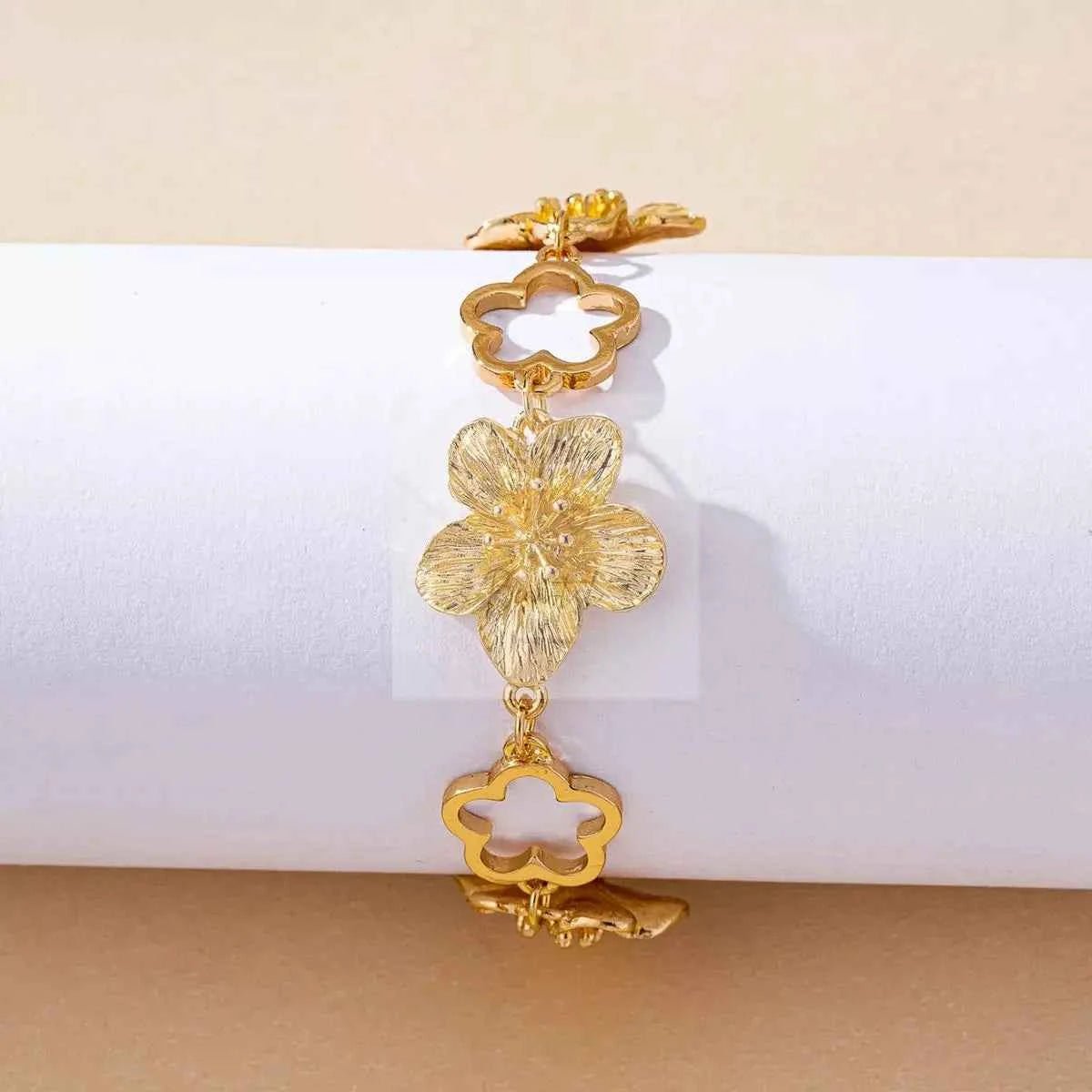 18K Gold-Plated Flower Bracelet