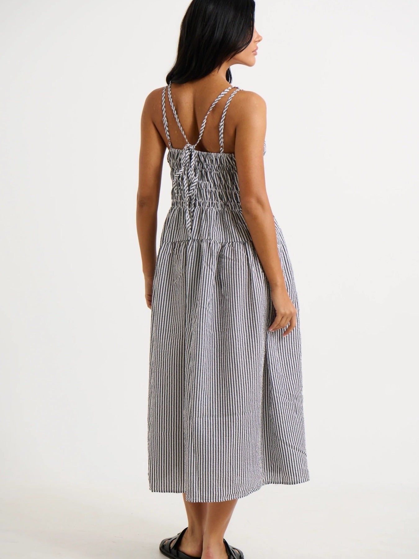 30f837ea79f447628efd2e4c47787f71-Max