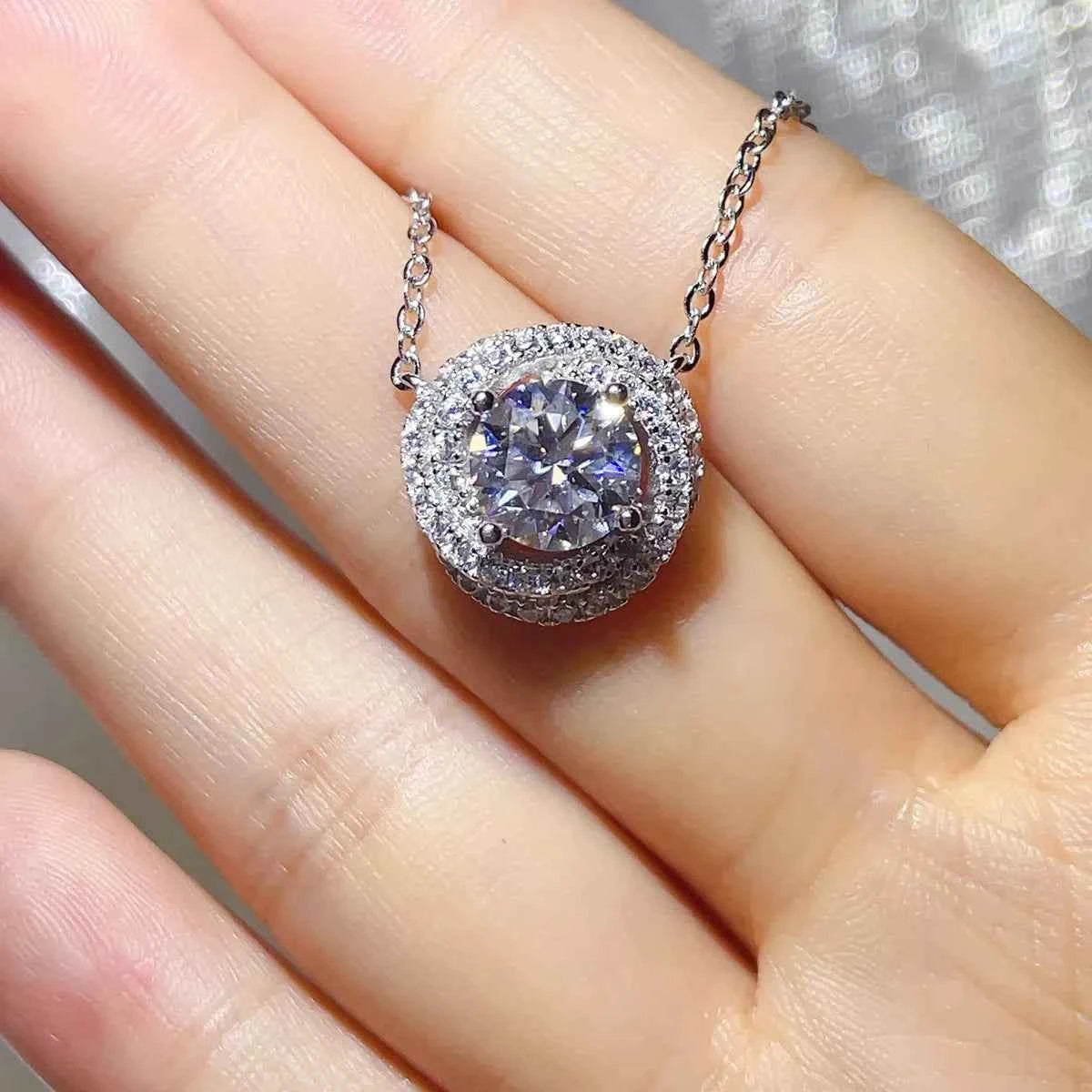 2 Carat 925 Sterling Silver Moissanite Pendant Necklace