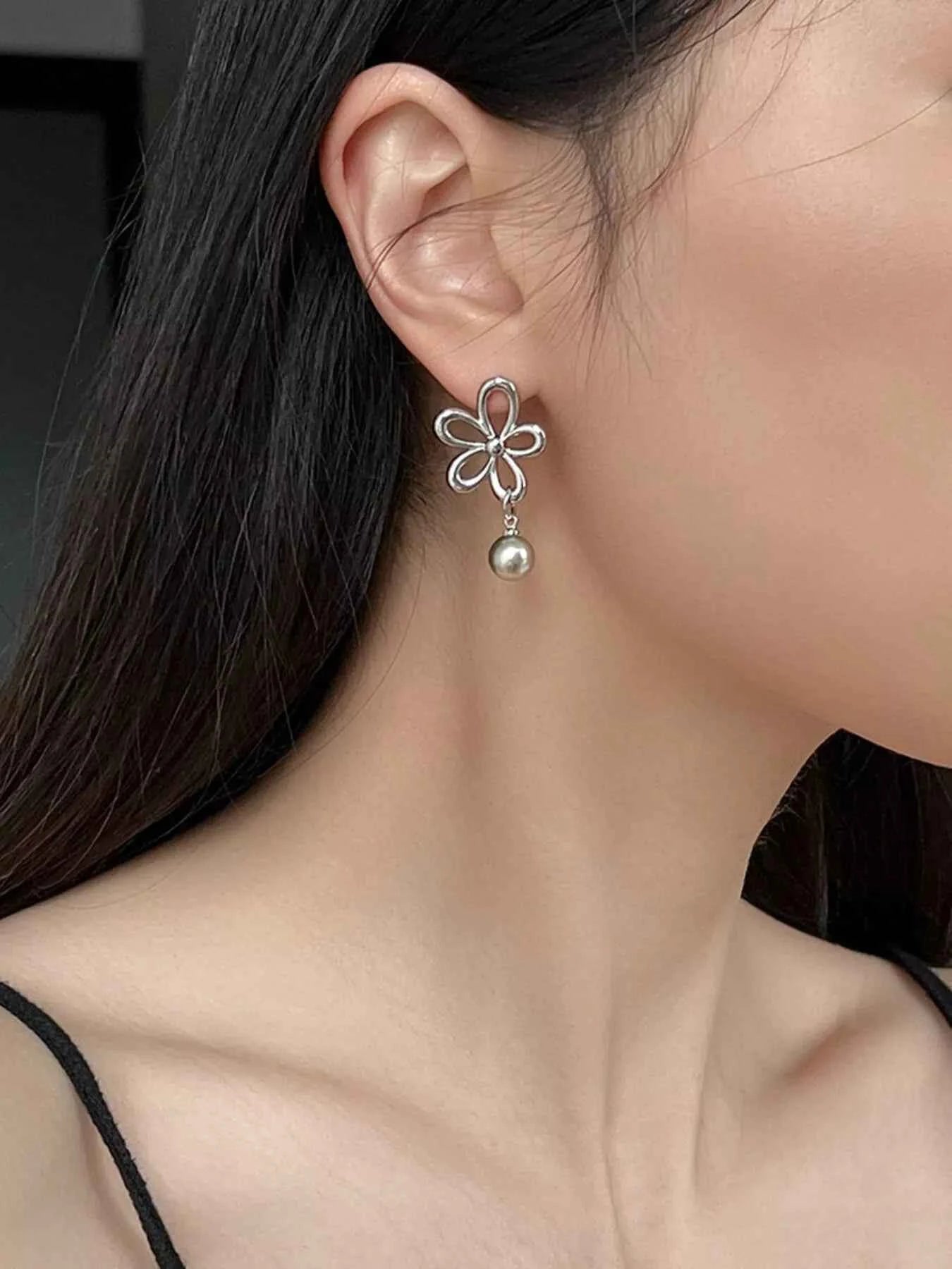Flower Pearl Drop Earrings