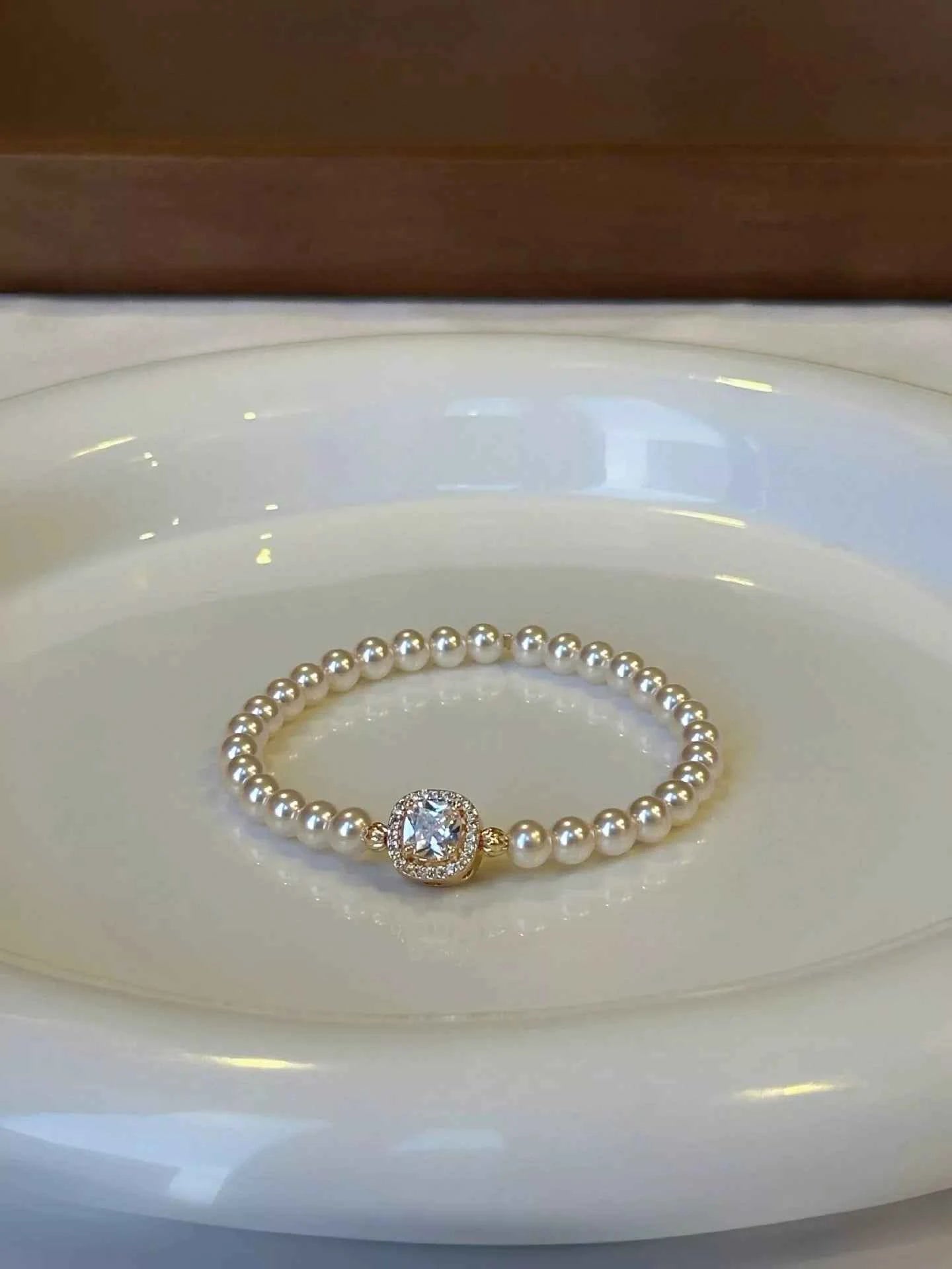 18K Gold-Plated Pearl Bracelet