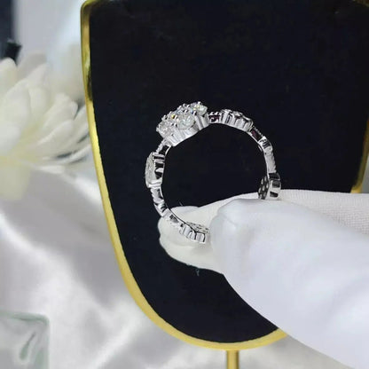 925 Sterling Silver Moissanite Flower Ring