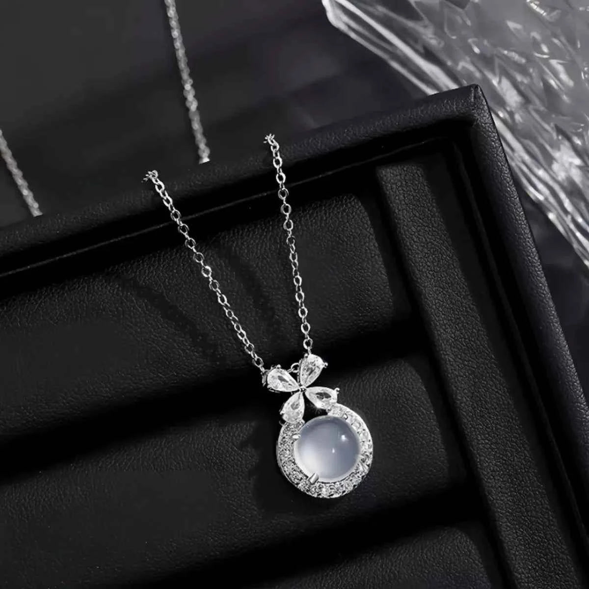 925 Sterling Silver Pendant Necklace