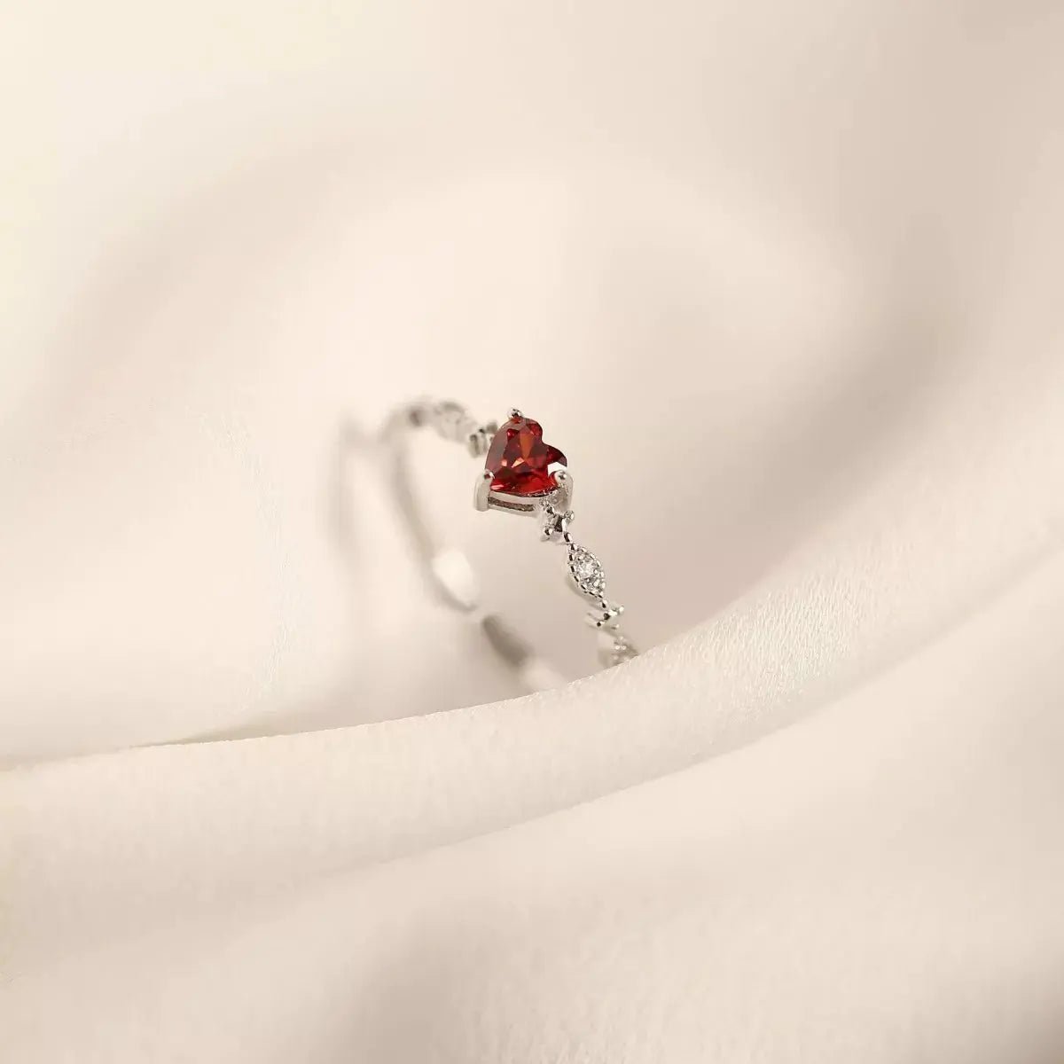 925 Sterling Silver Zircon Heart Open Ring