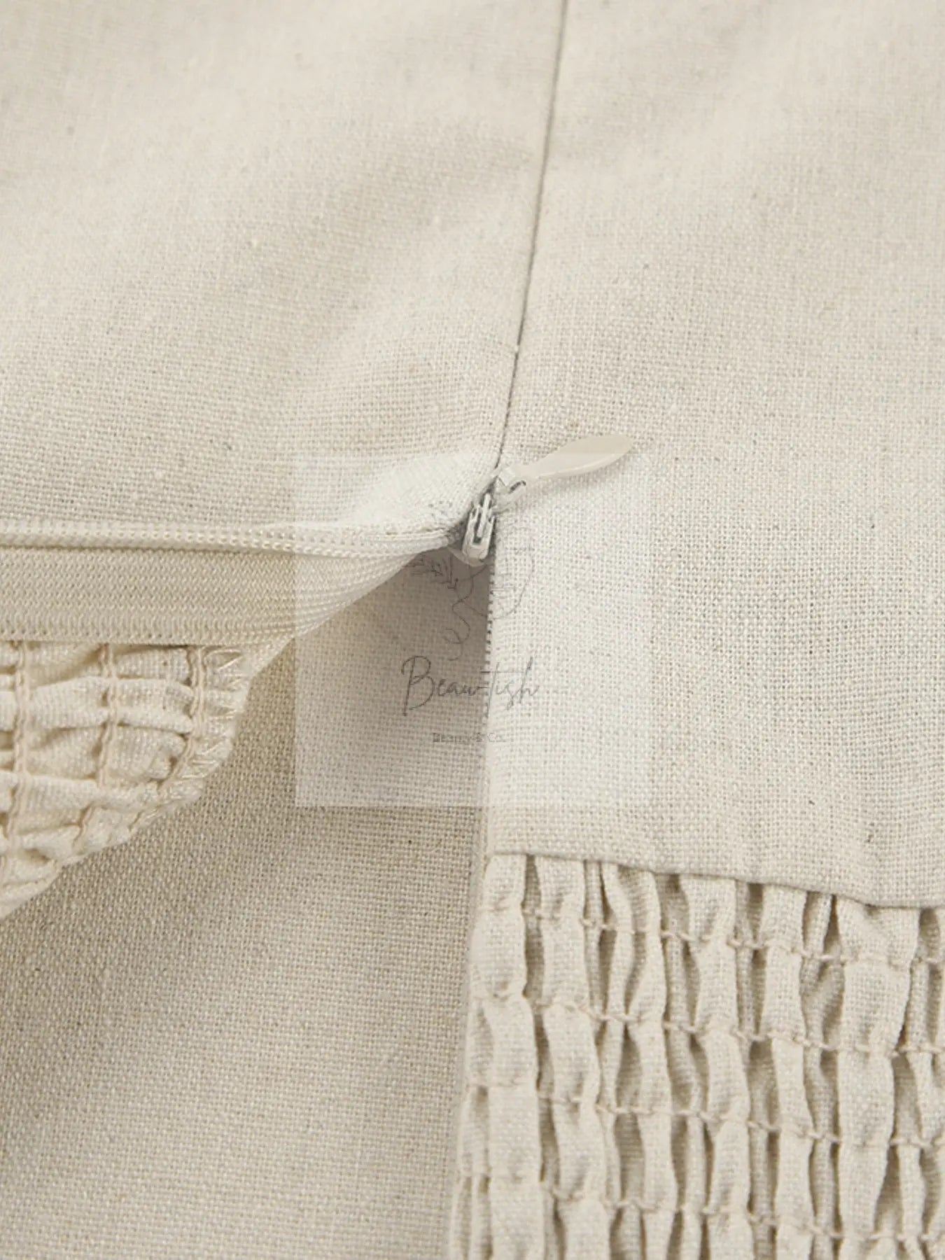 9e8f3de9a7f9436b89eb991572d8ecc9-Max