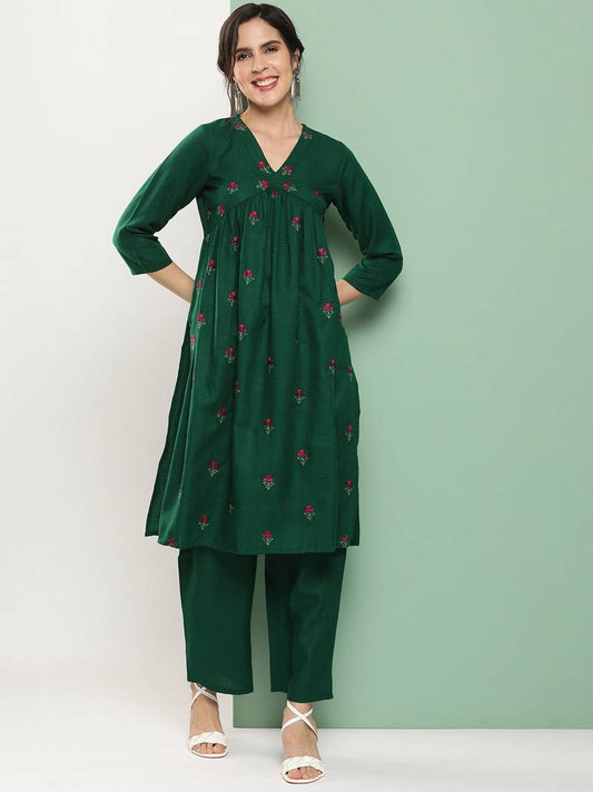 Women's Green Embroidered Cotton Blend Flared Kurta Set