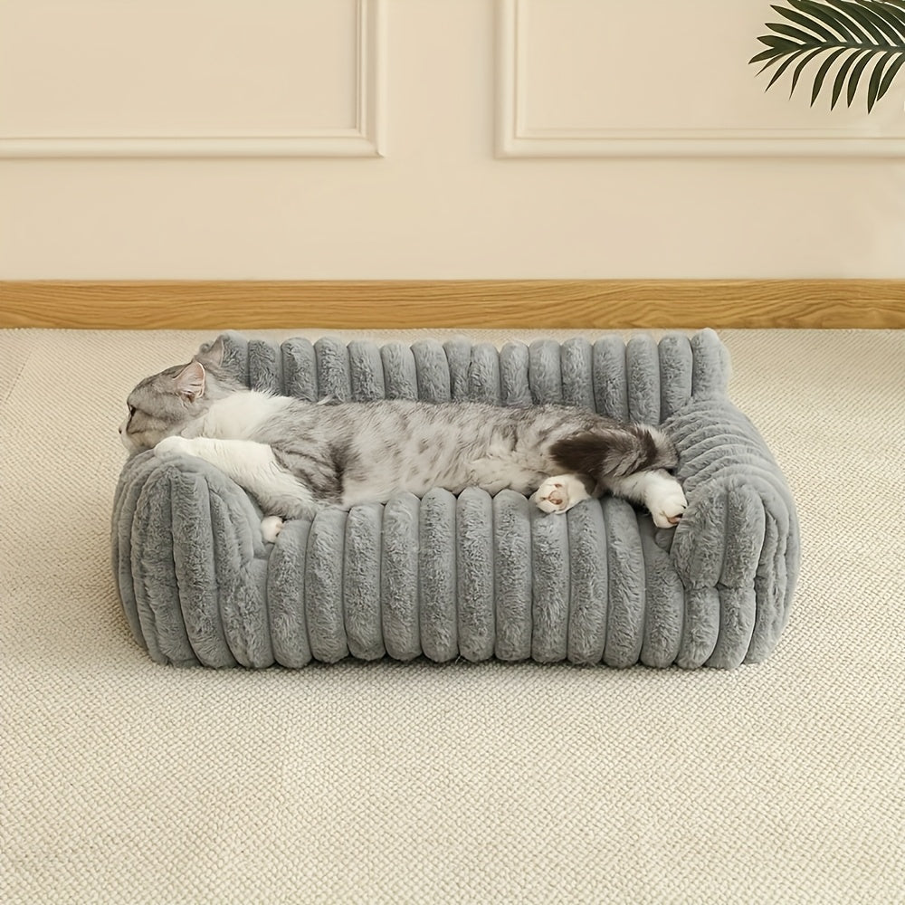 White Comfortable Cat Sofa – Soft Plush Cat Bed, Cosy Sleeping Basket & Modern Pet Furniture