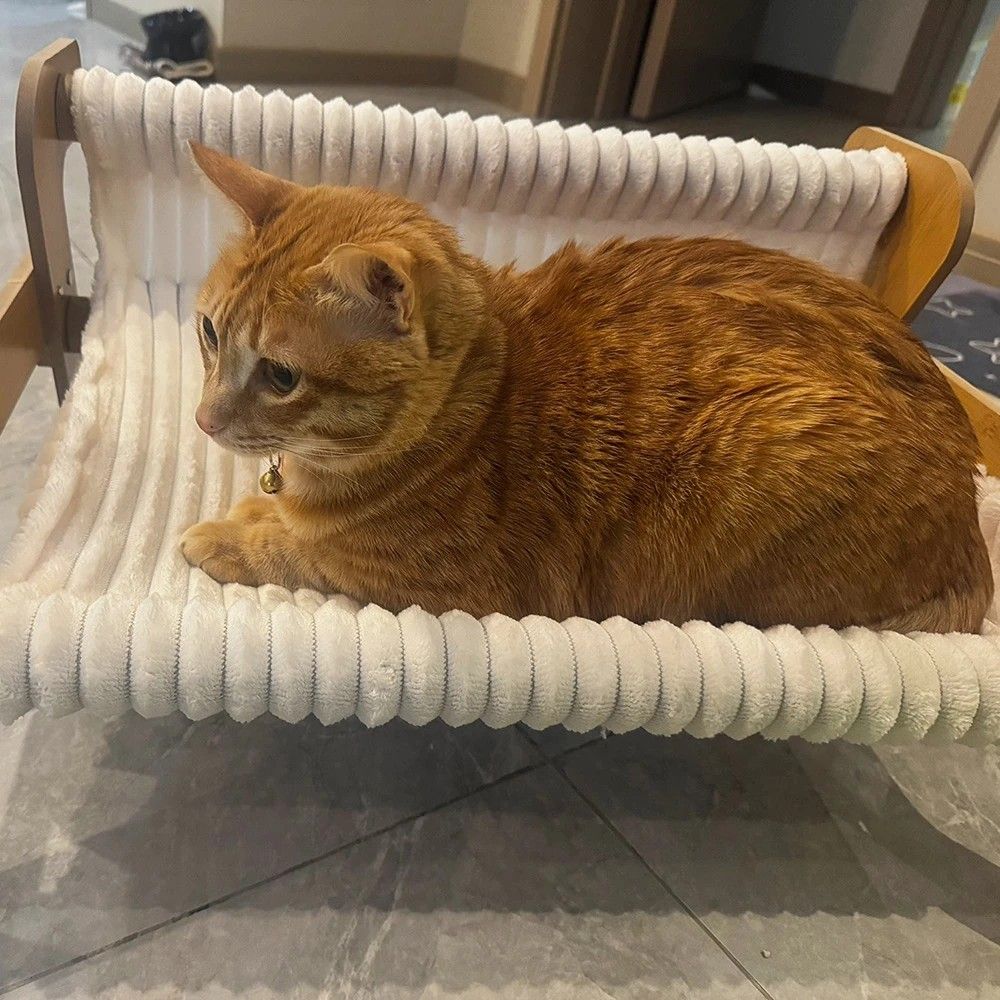 Plush Cat Bed & Dog Sofa – Nordic-Style Warm Pet Lounge Chair