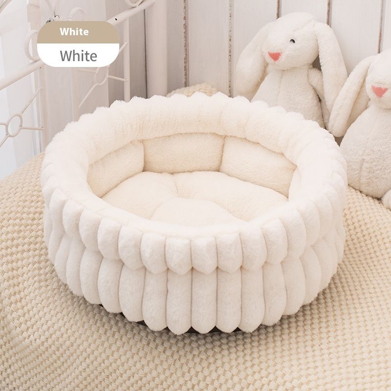 White Plush Cat Bed – Cosy Cloud Cat Bed with Anti-Static Comfort