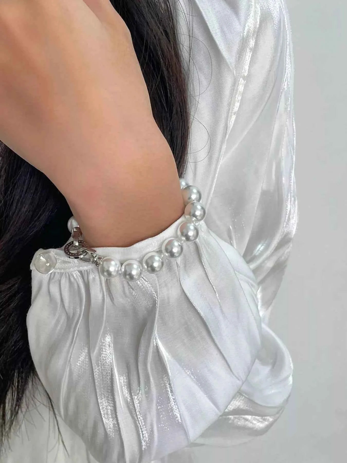 Pearl Beaded Bracelet with Clasp