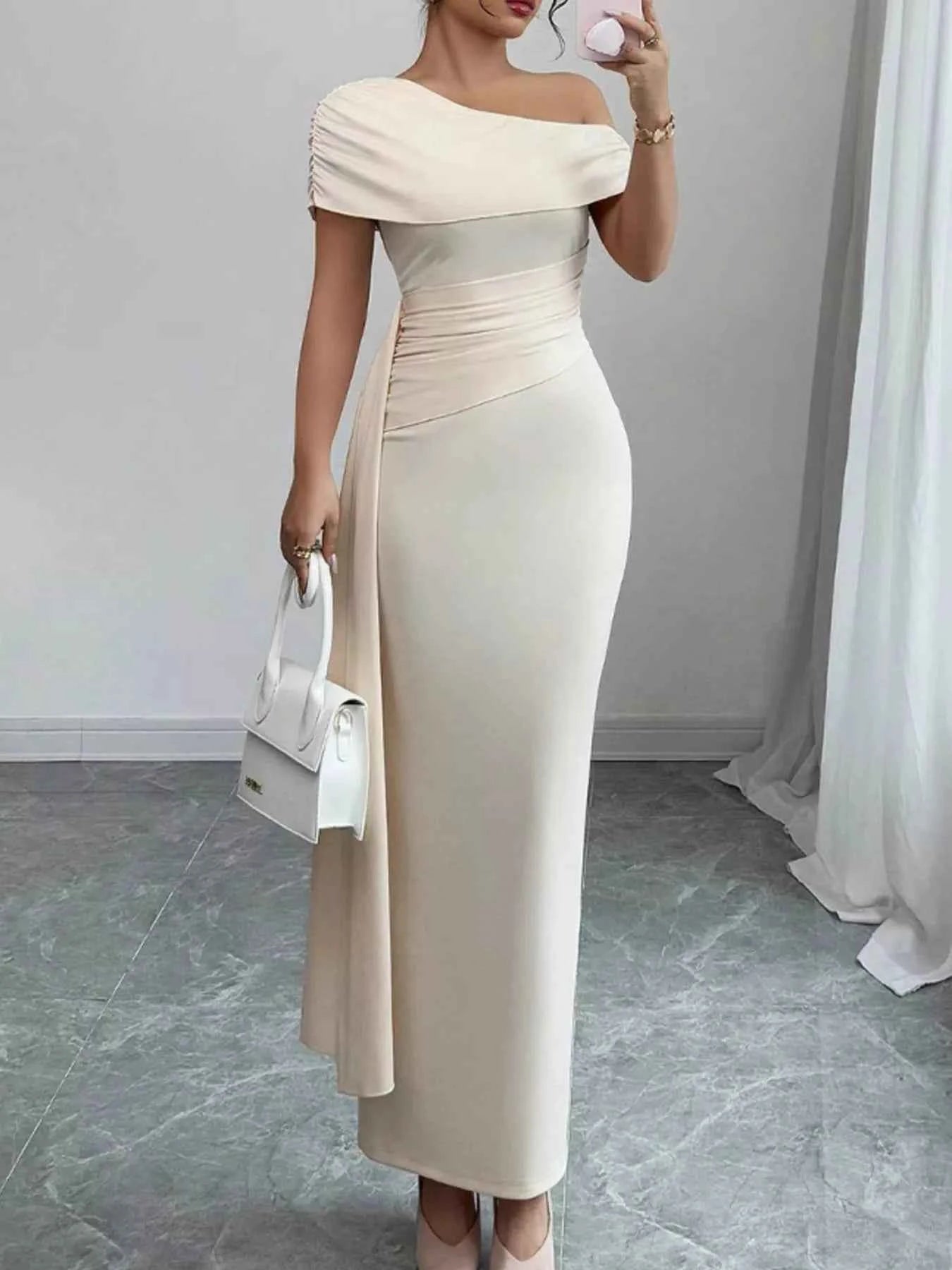 One-Shoulder Ruched Maxi Dress
