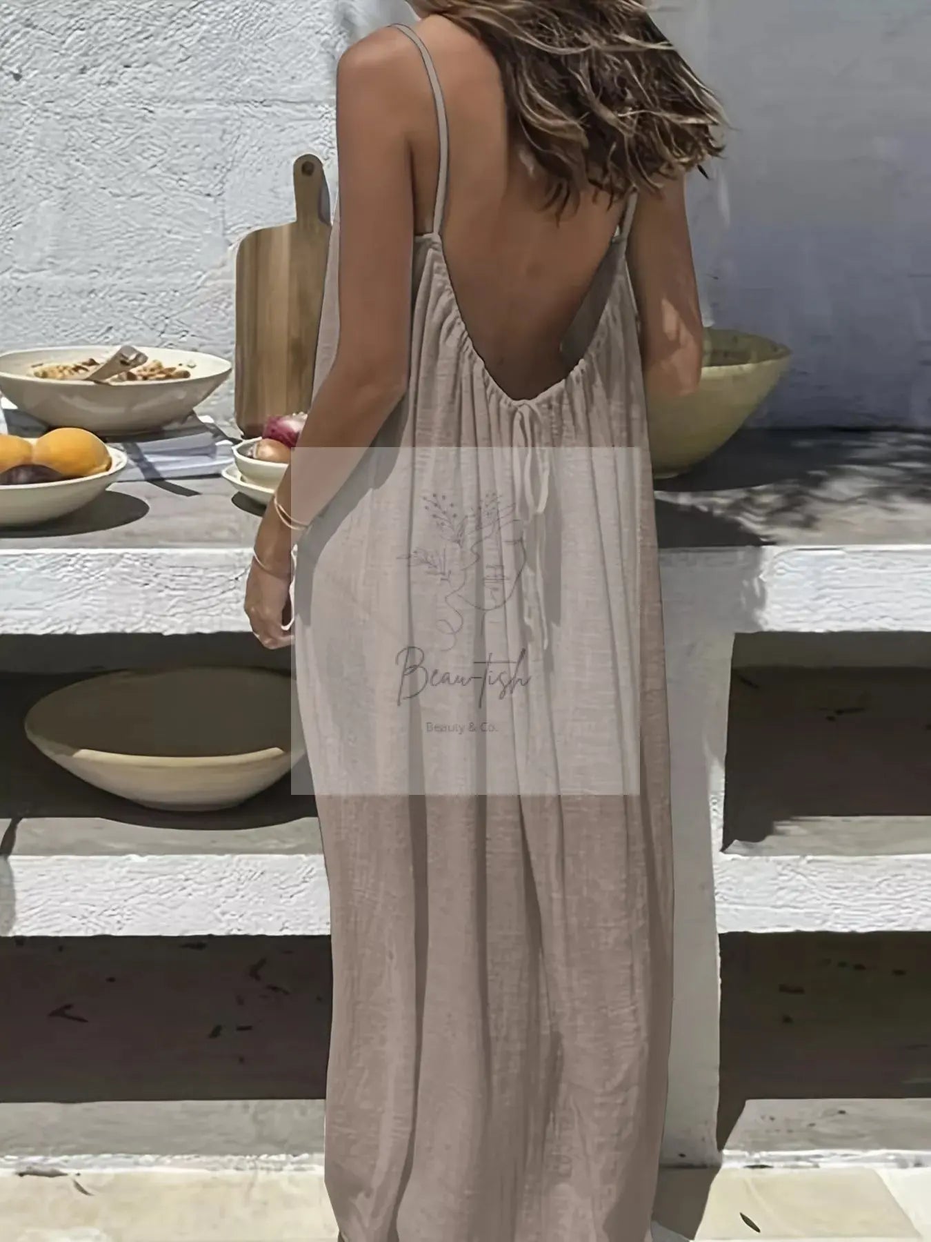 Backless Scoop Neck Maxi Dress