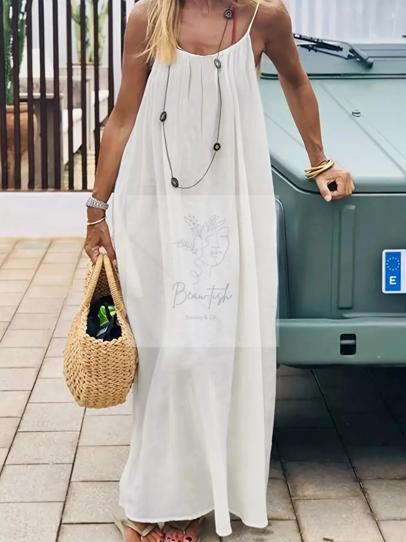 Backless Scoop Neck Maxi Dress