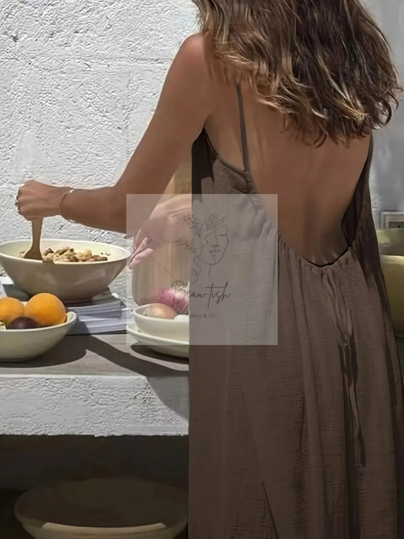 Backless Scoop Neck Maxi Dress