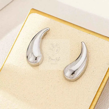 Curved Teardrop Stud Earrings