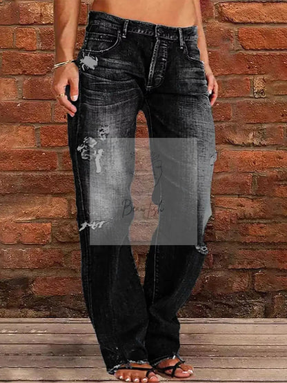 Distressed Loose Fit Jeans