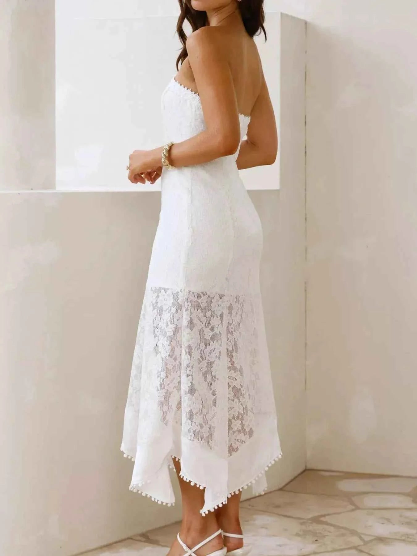 Elegant Lace Strapless Midi Dress