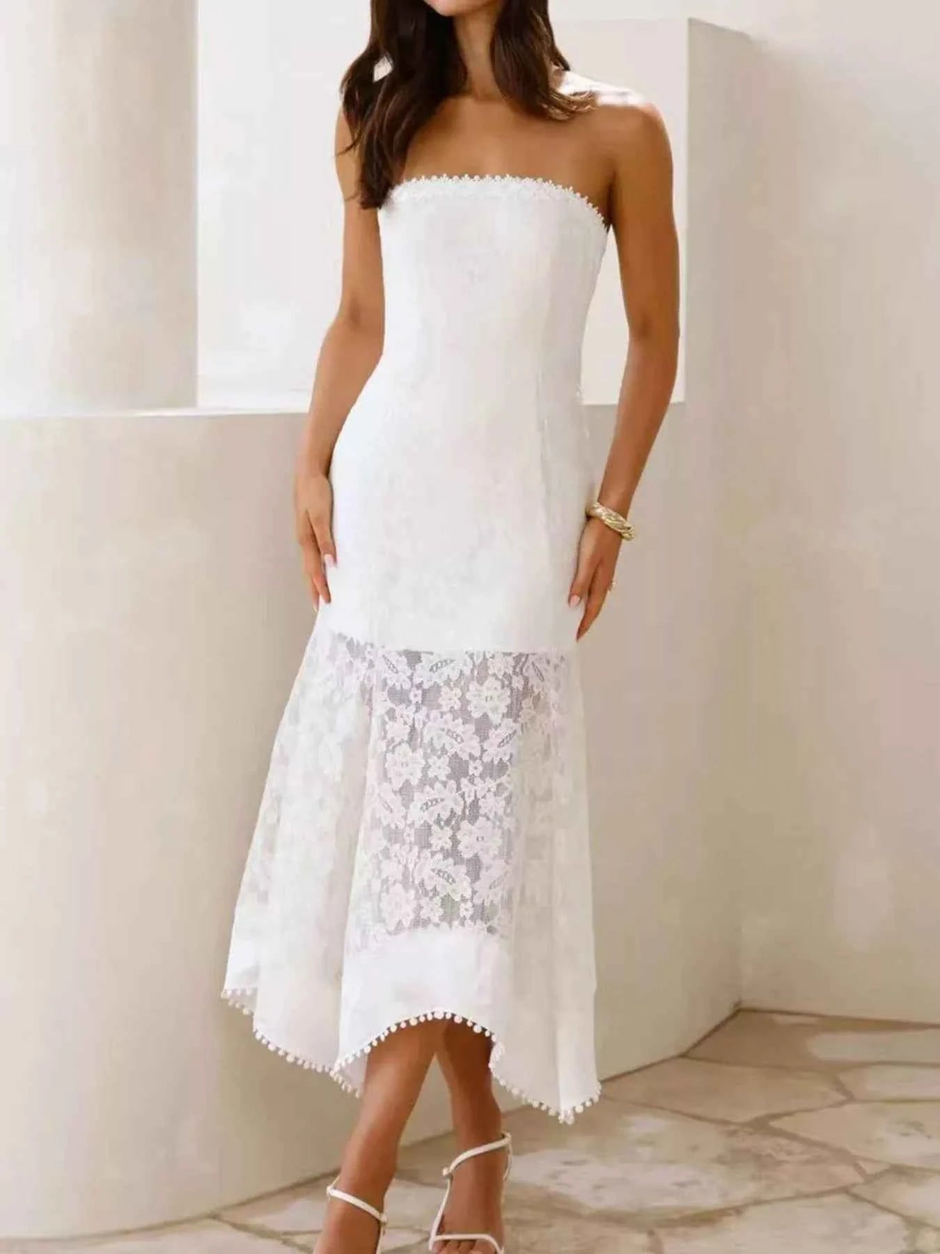 Elegant Lace Strapless Midi Dress