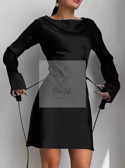 Elegant Mini Dress with Fare Sleeves