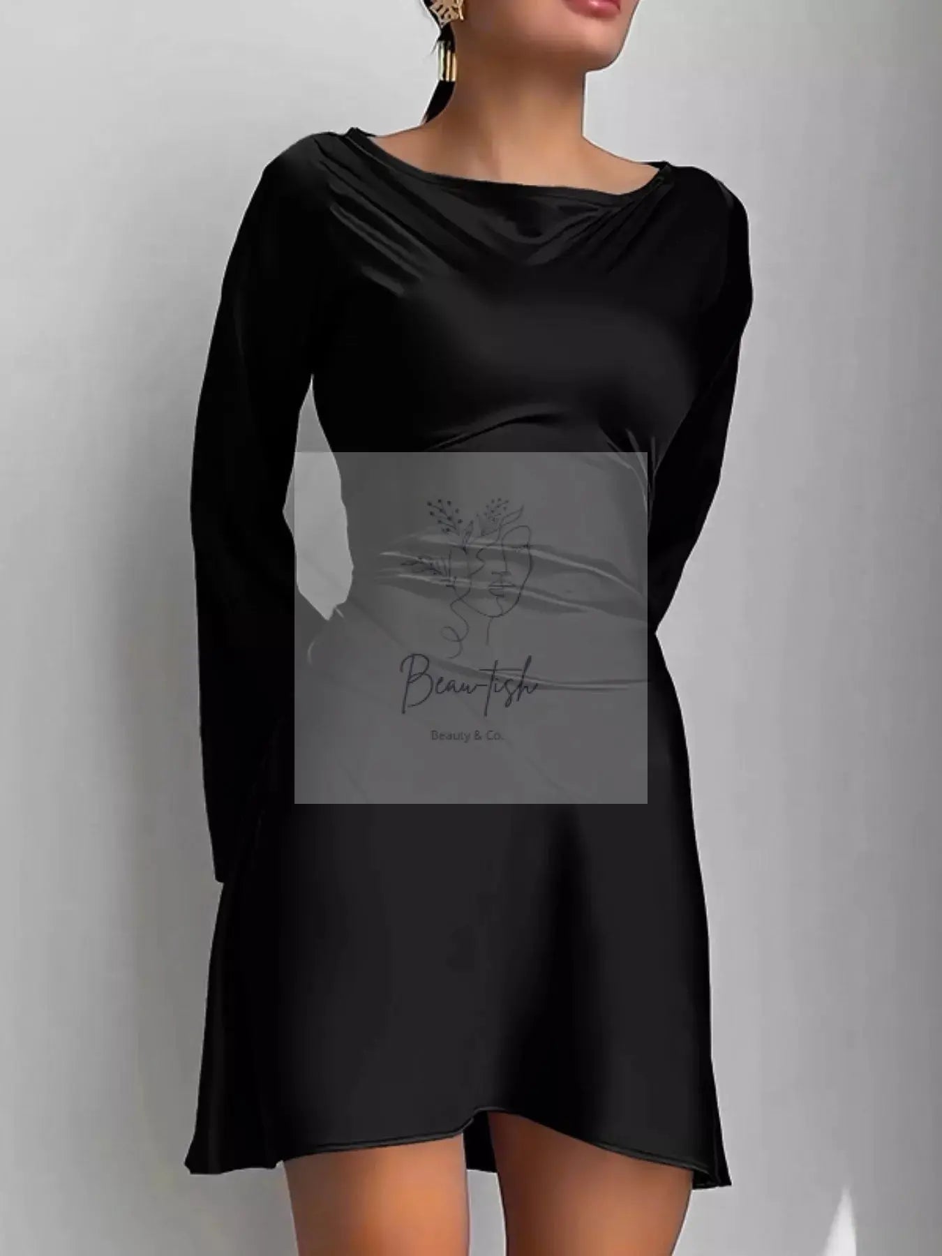 Elegant Mini Dress with Fare Sleeves