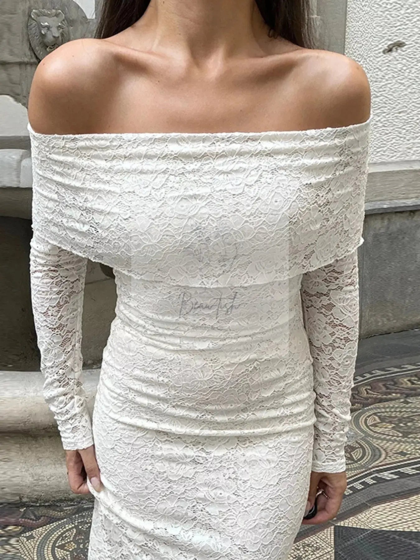 Elegant Off-Shoulder Lace Maxi Bodycon Dress