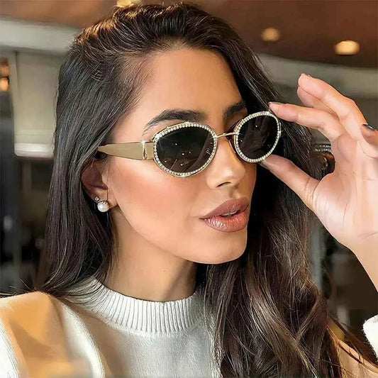 Rhinestones Decor Oval Sunglasses