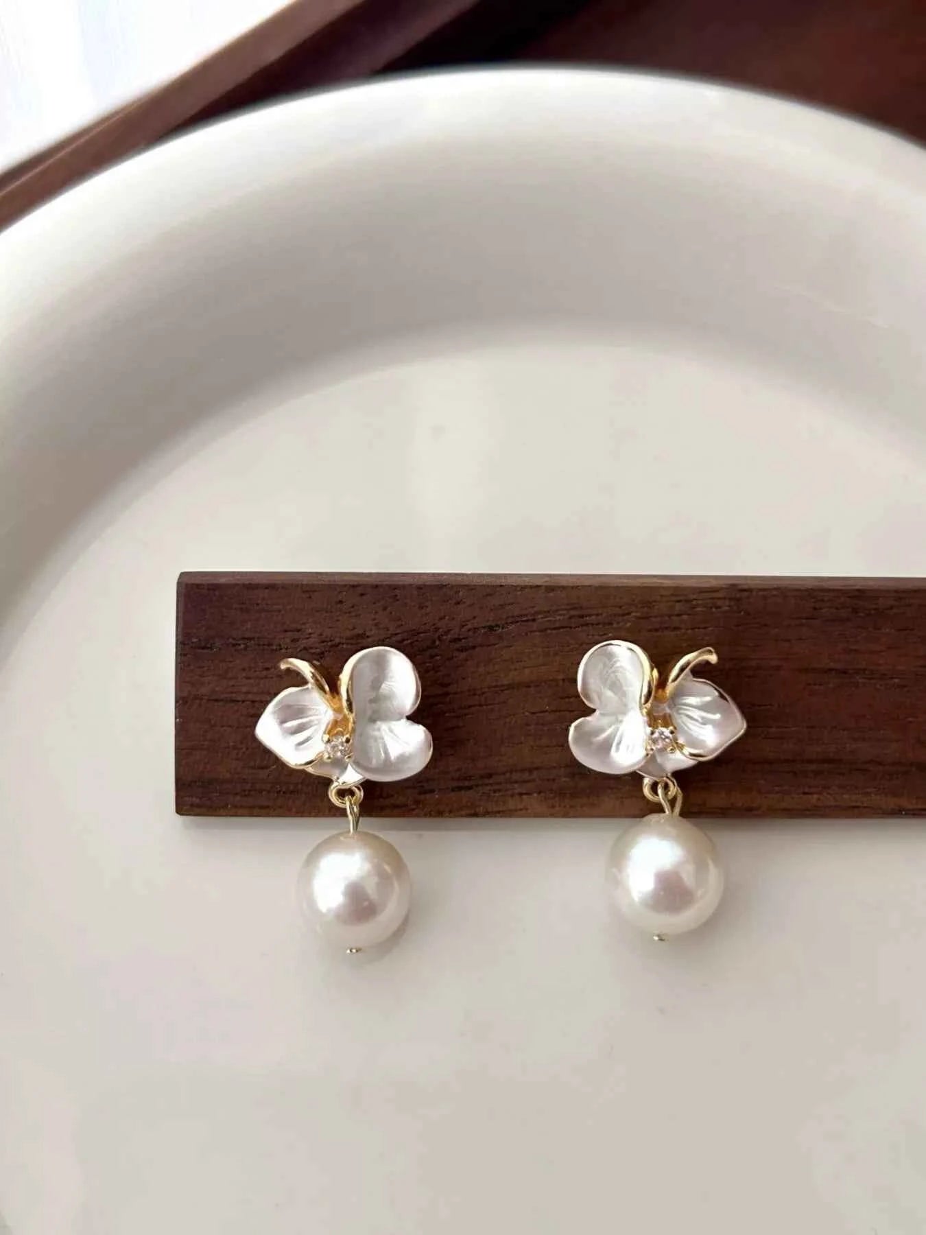 Floral Pearl Drop Earrings