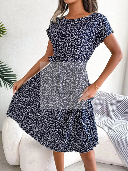 Floral Print Pleated Midi Dress with Belt
