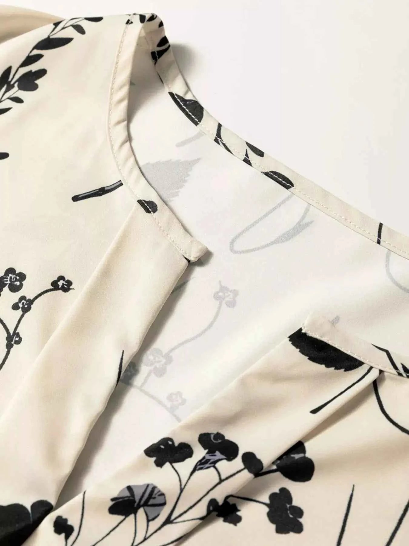 Floral Print Split Neck Long Sleeve Blouse