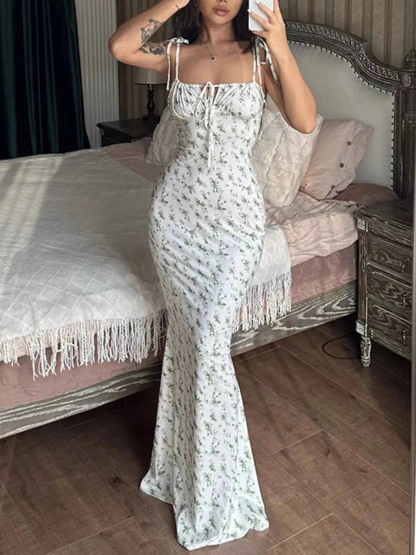 Floral Print Tie Strap Bodycon Maxi Dress