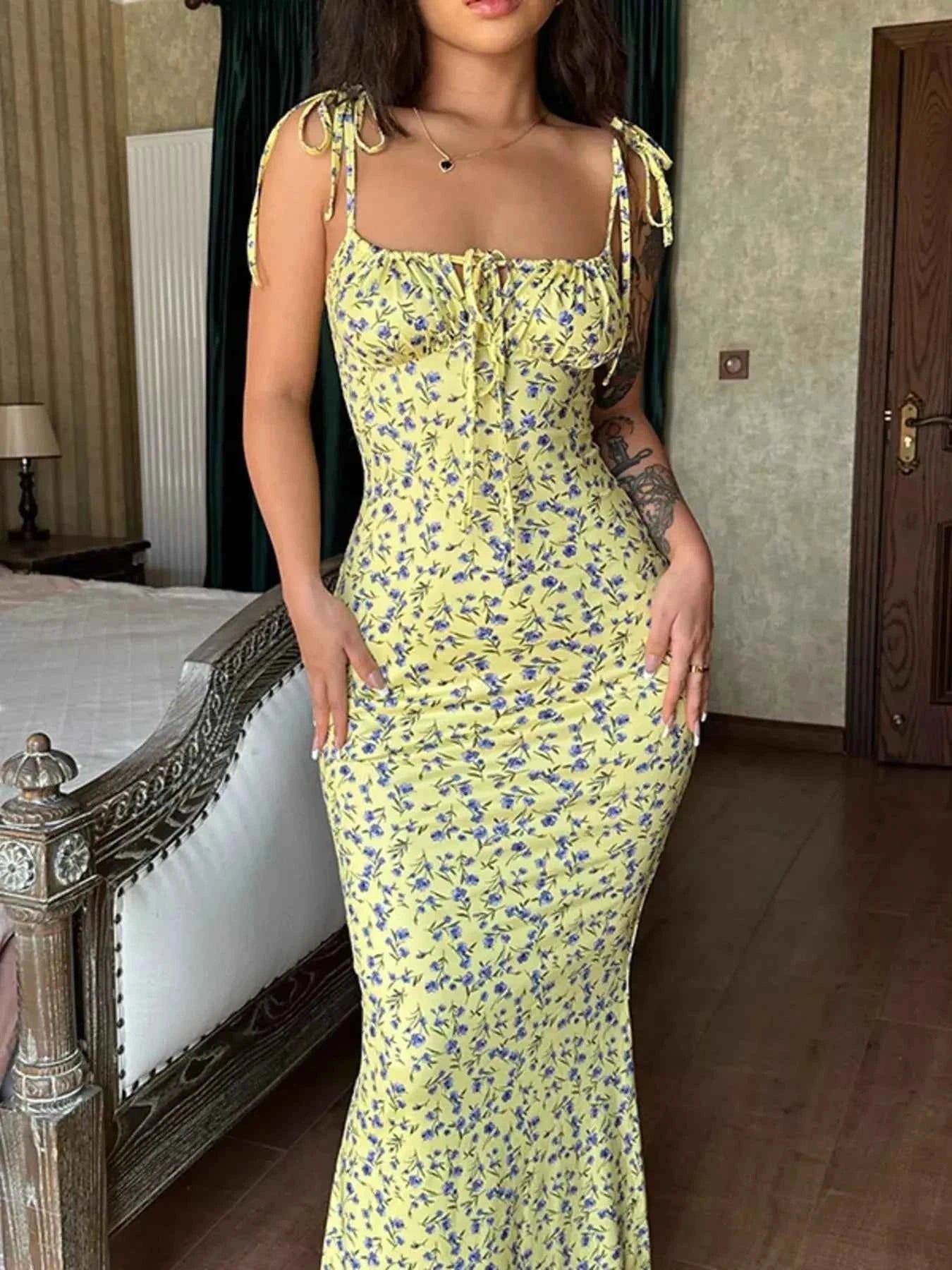 Floral Print Tie Strap Bodycon Maxi Dress