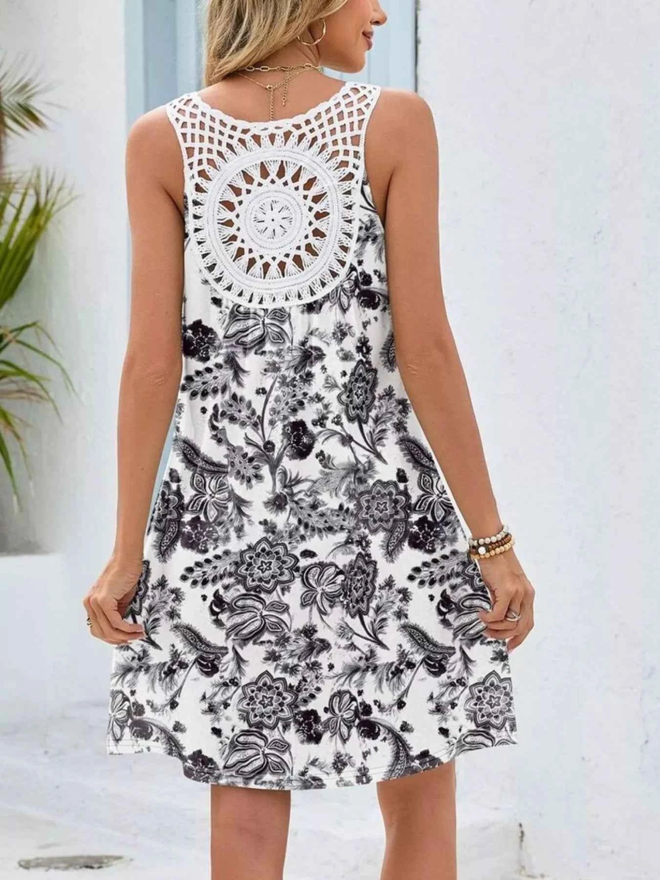 Floral Print V-Neck Crochet Back Mini Dress