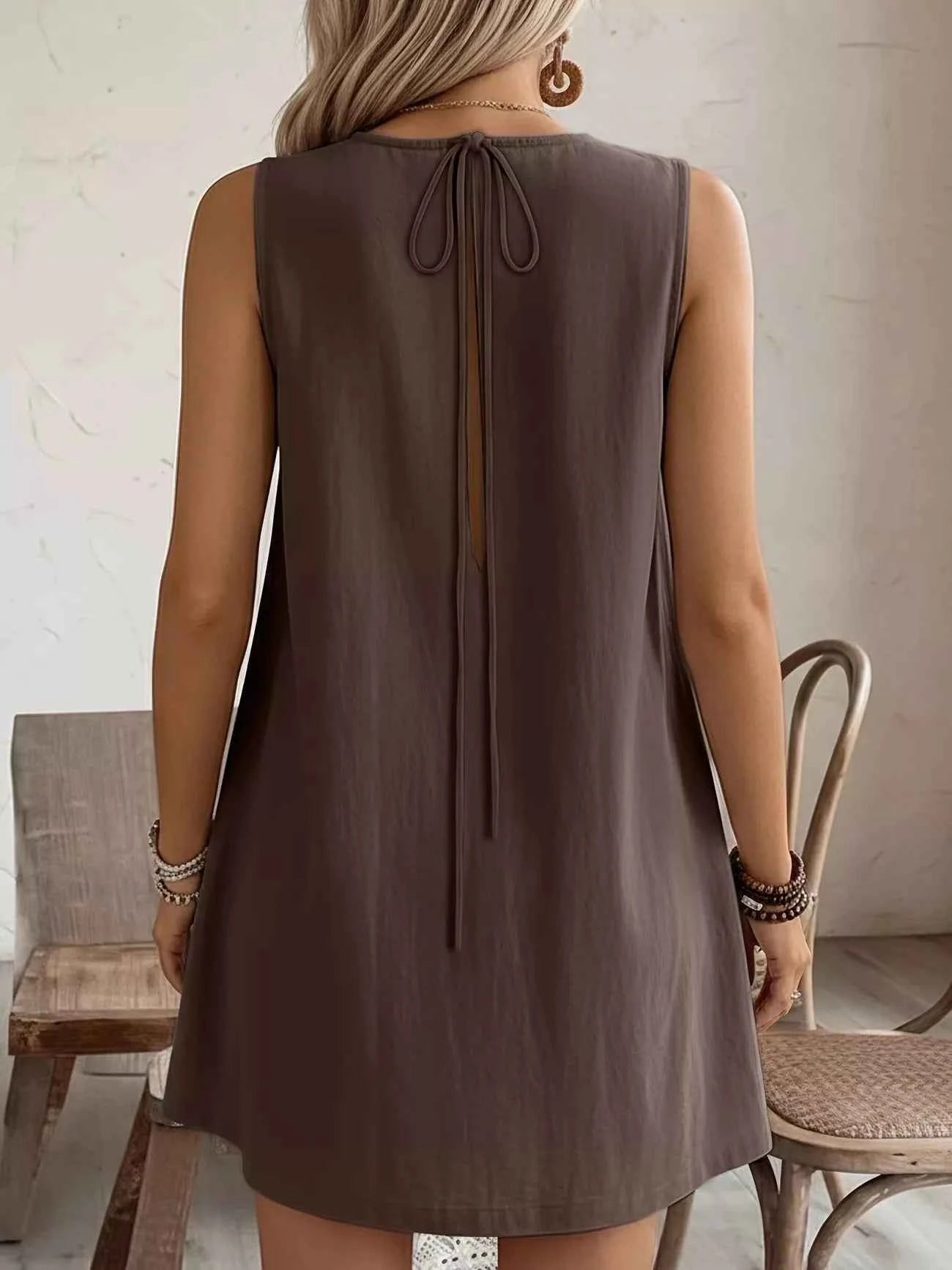 Frill Sleeveless Round Neck Dress
