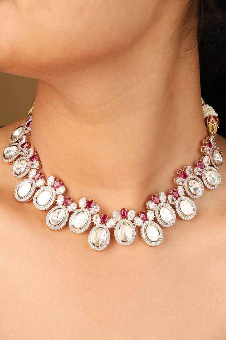 Raindrop-Shaped Transparent Stone Necklace Set with Red Accents & Matching Earringsings