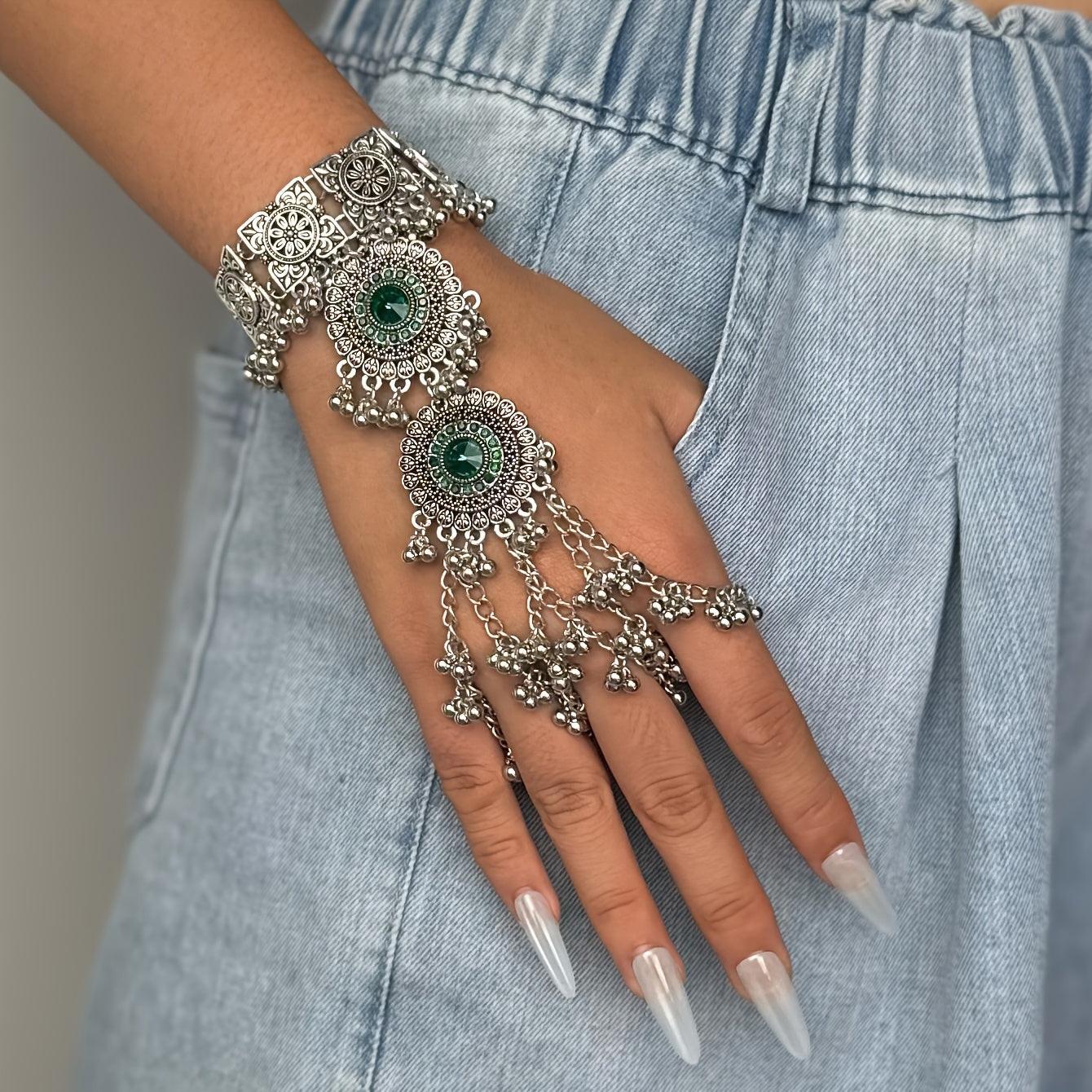 Indian Style Hand Chain Bracelet with Green Rhinestone and Tassels, Retro Alloy Wrist Jewelry