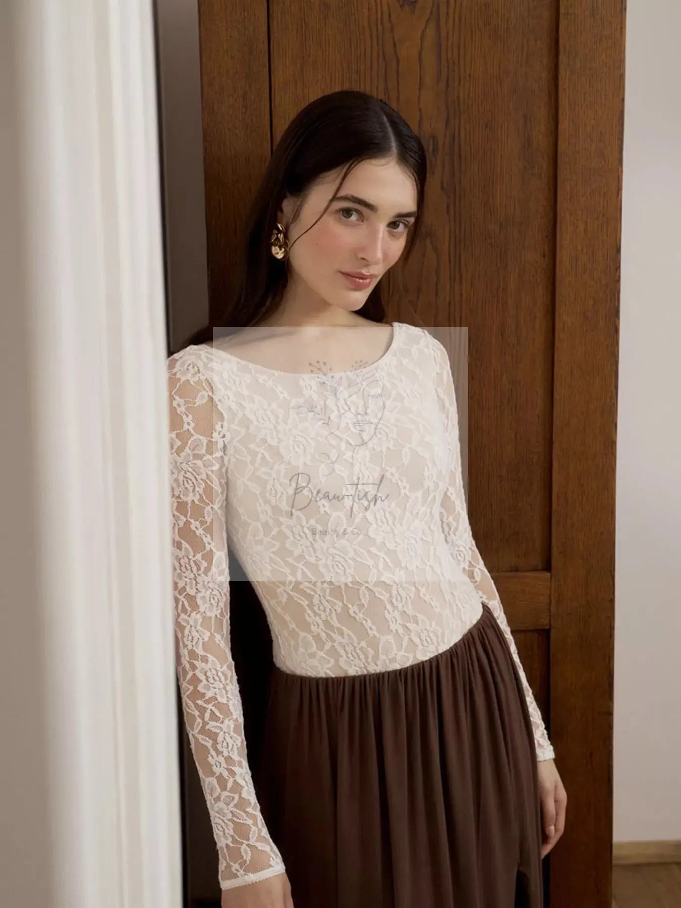 Lace Round Neck Long Sleeve Top