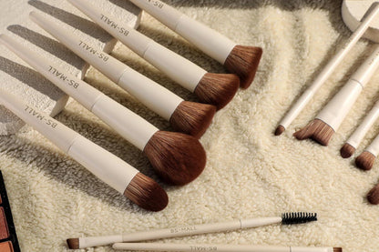 Matte Beige Makeup Brush Set (18-Piece): Professional, Cruelty-Free for Foundation, Blush & Eyeshadow