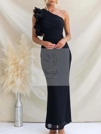One-Shoulder Floral Trim Sleeveless Maxi Dress
