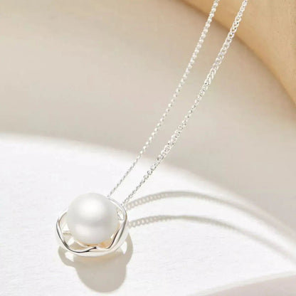 Pearl Pendant Necklace