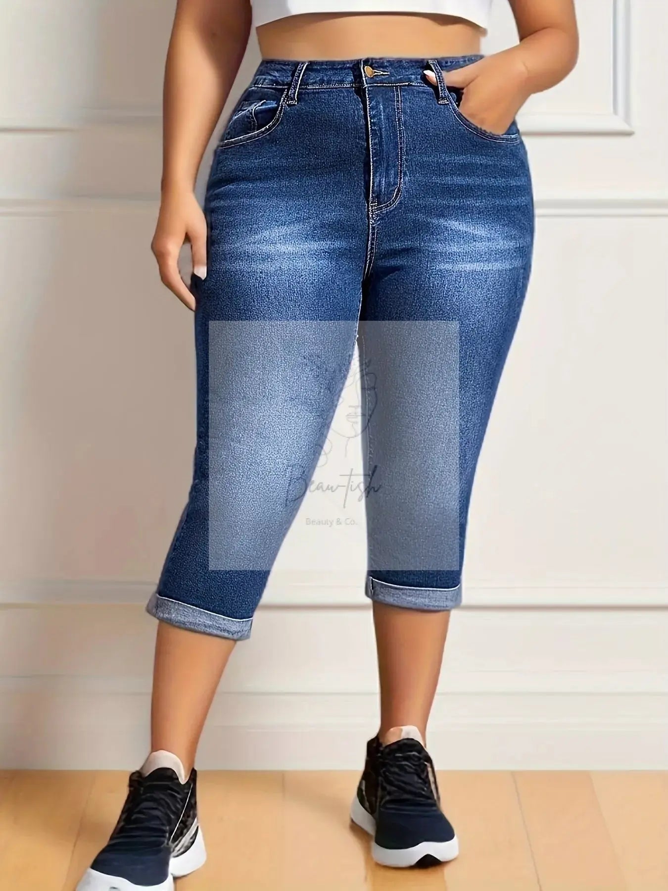 Plus Size Rolled Hem High Waist Denim Capri Jeans