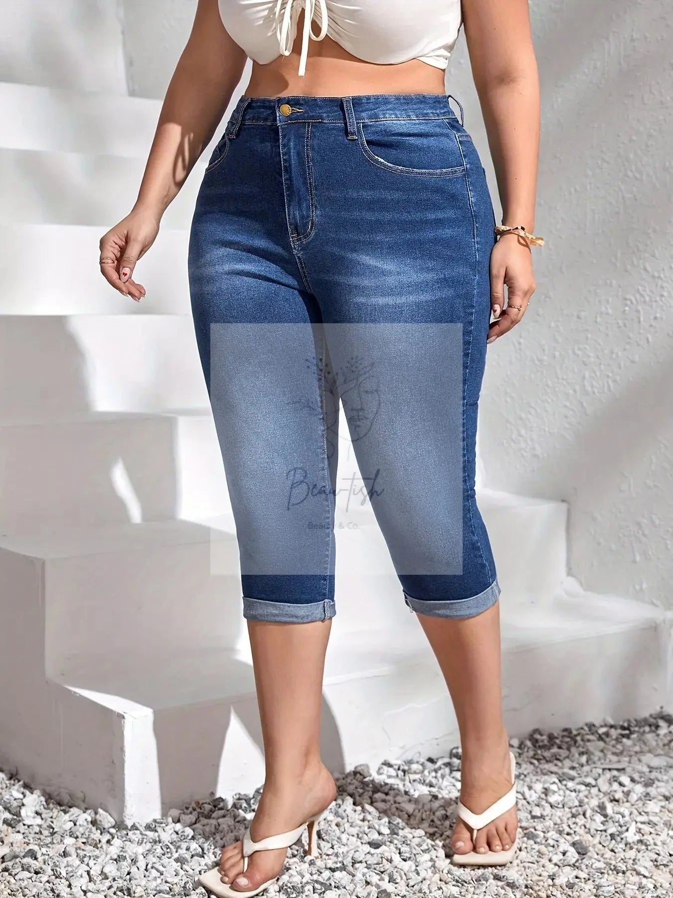 Plus Size Rolled Hem High Waist Denim Capri Jeans
