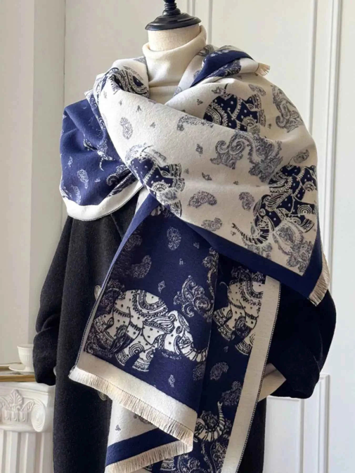 Raw Hem Warm Scarf