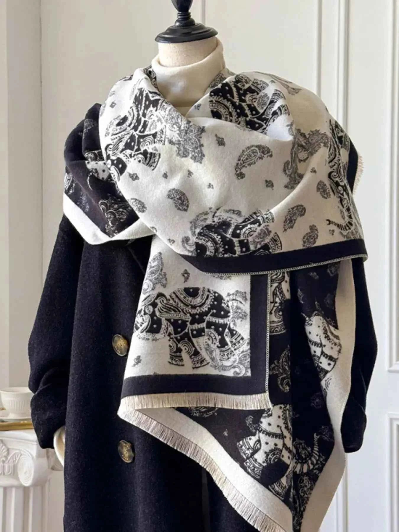 Raw Hem Warm Scarf