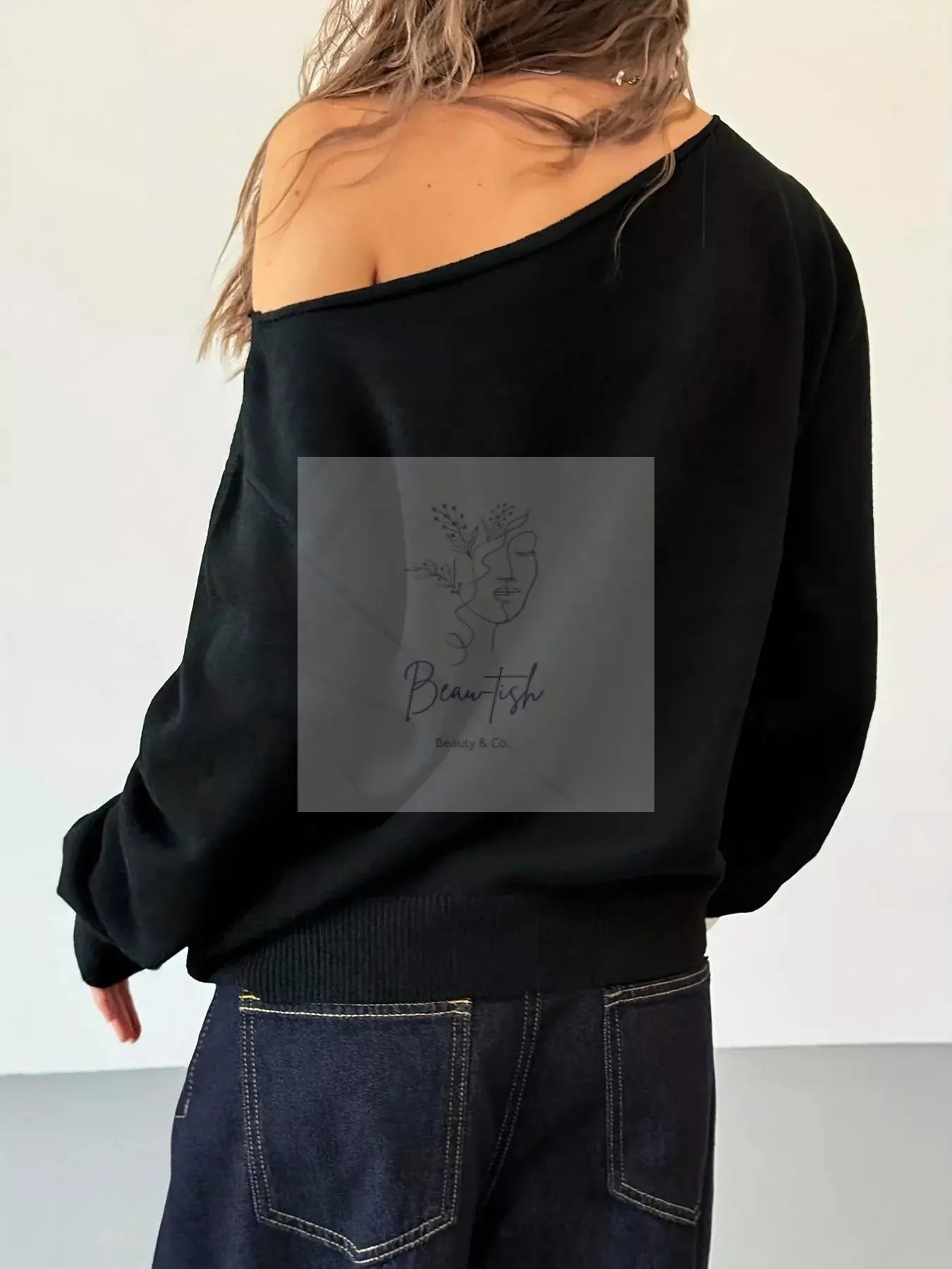 Studded Single Shoulder Knit Top